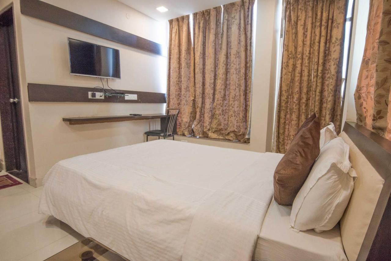 Hotel Mayur Palace Bhopal Exteriör bild